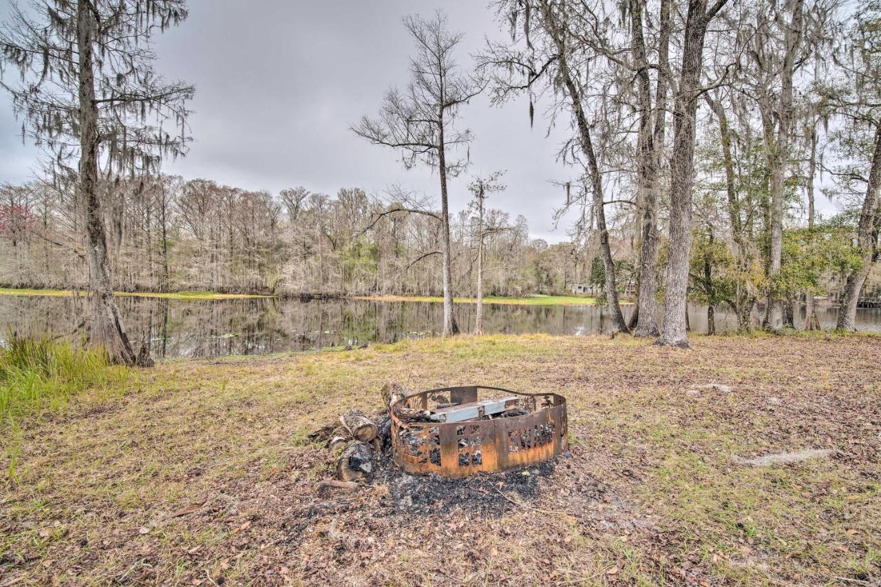 Unplugged Withlacoochee Riverfront Retreat! Bushnell Exterior foto